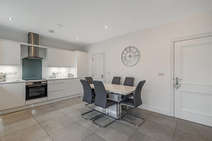 18 Rowanvale Crescent