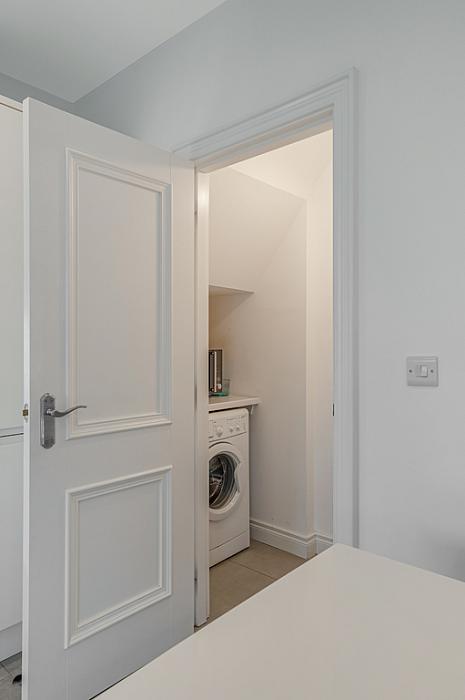 18 Rowanvale Crescent