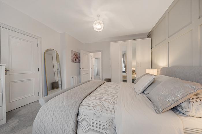 18 Rowanvale Crescent