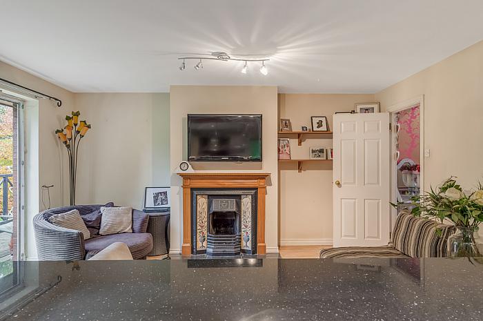 1 Beechwood, Old Quay Court