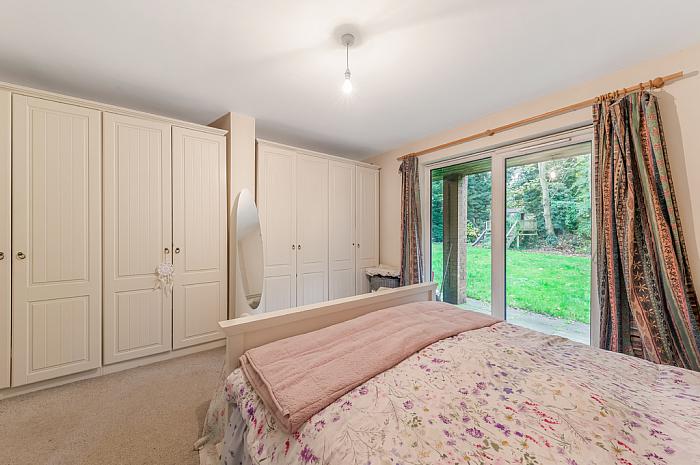 1 Beechwood, Old Quay Court