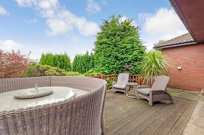 1 Beechwood, Old Quay Court