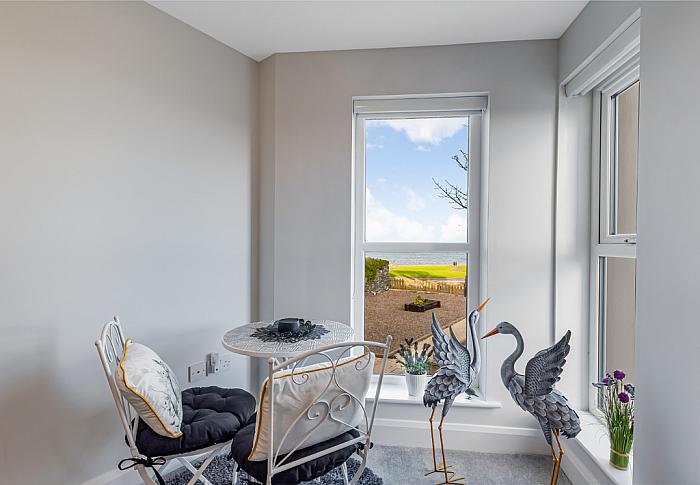 Apt 6 , Whitkirk House, 27 Main Street