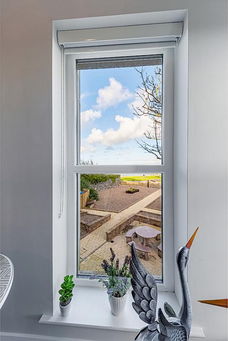 Apt 6 , Whitkirk House, 27 Main Street