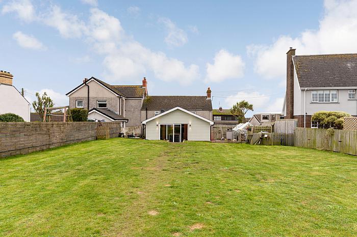 14 Cloughey Road