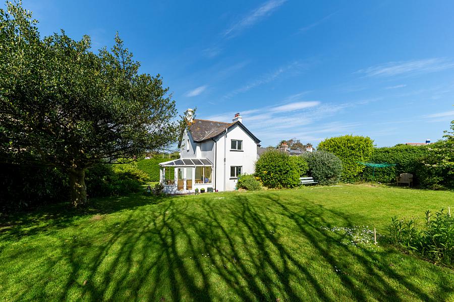 Northfield Cottage, 16 Killaughey Road