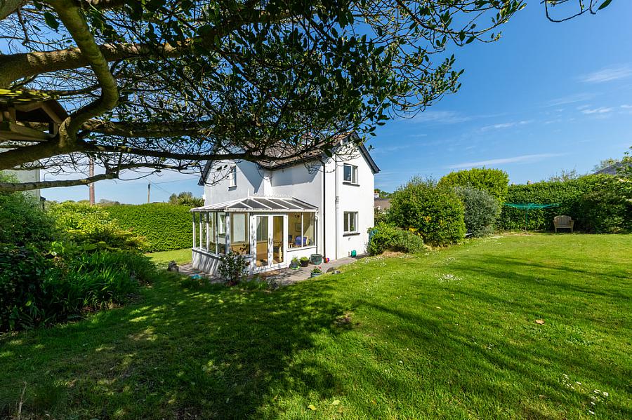 Northfield Cottage, 16 Killaughey Road