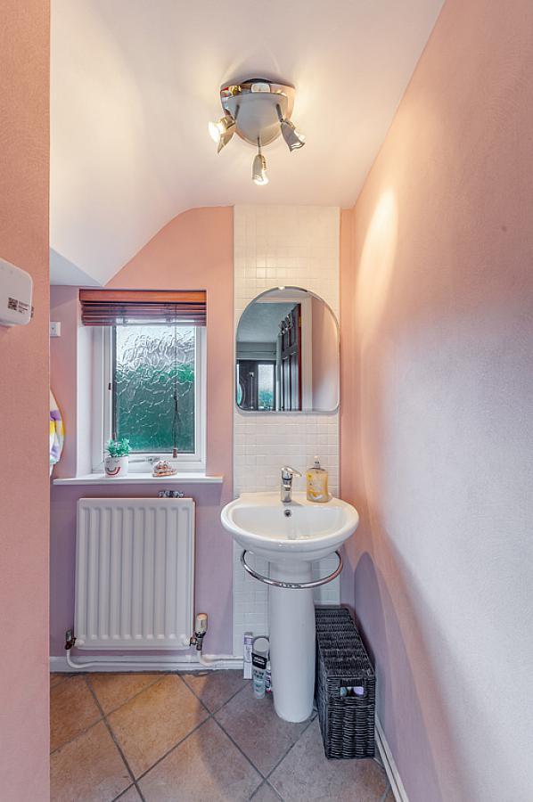 60 Cleland Park North