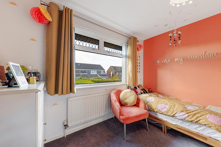 60 Cleland Park North