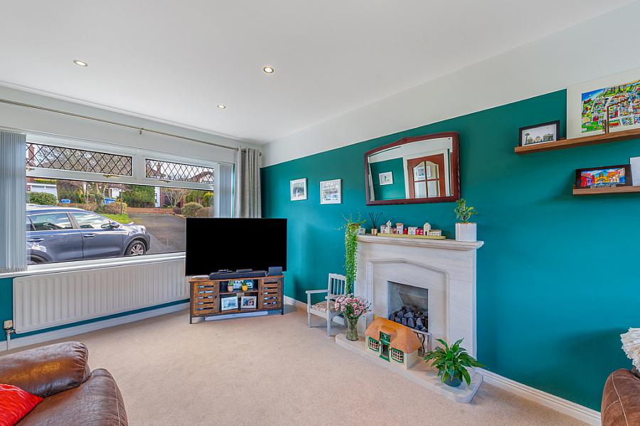 60 Cleland Park North