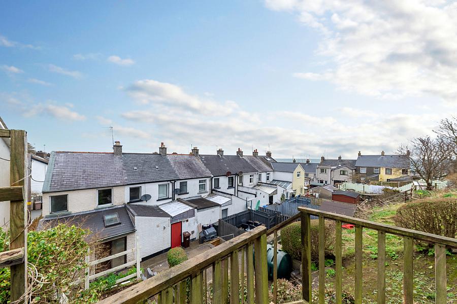 13 Meadowbank Avenue