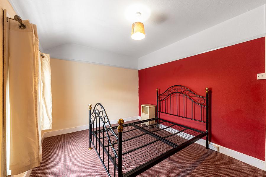 13 Meadowbank Avenue