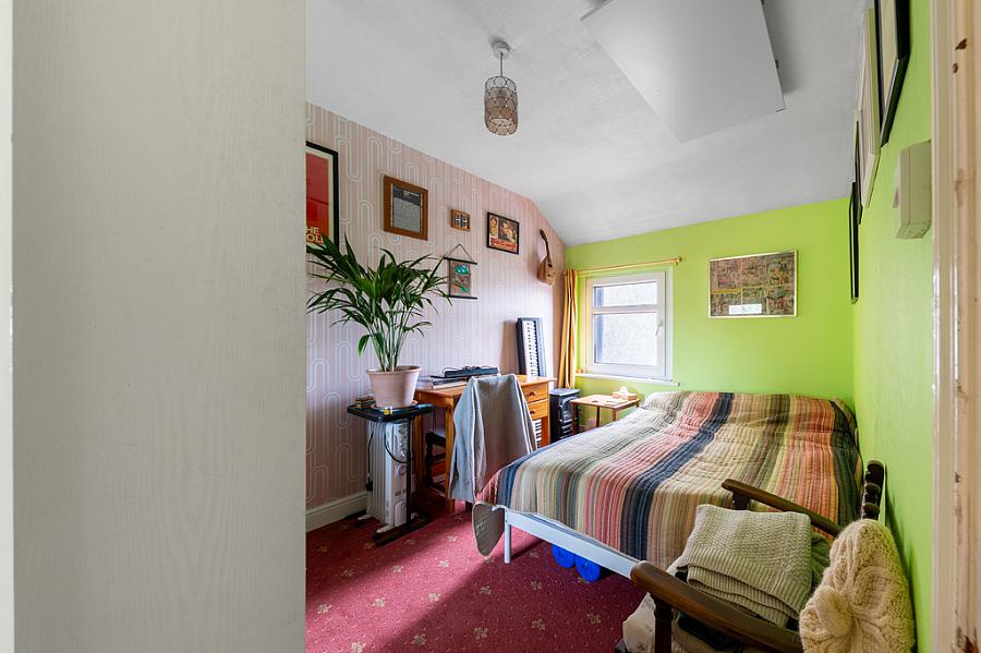 20 Meadowbank Avenue