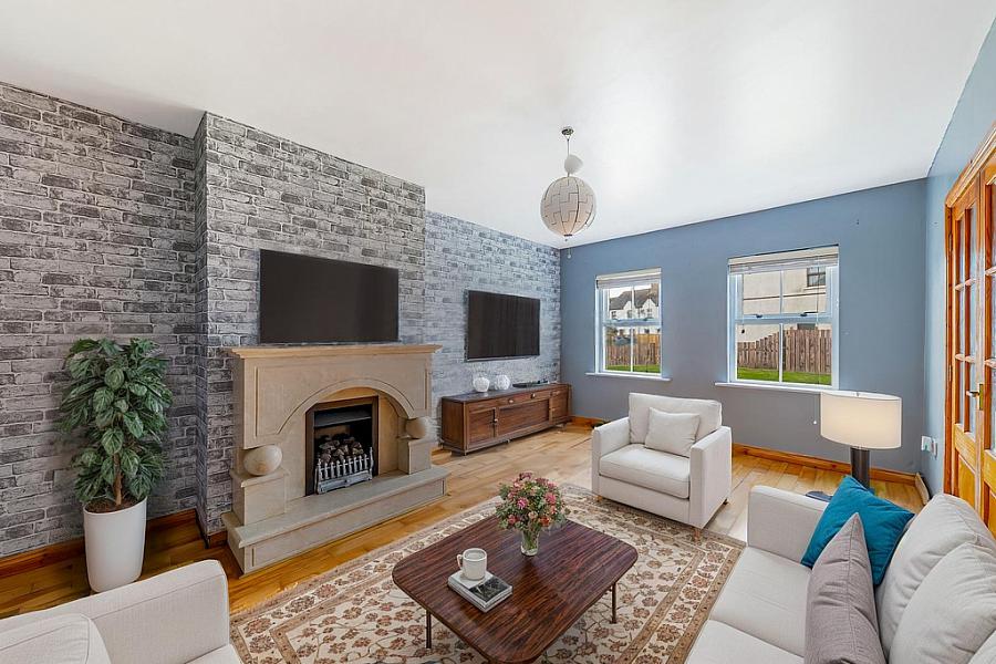 53 Oak Avenue