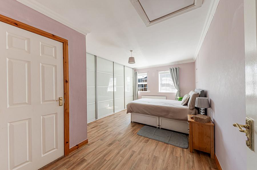 17 Lineybrook Cottages