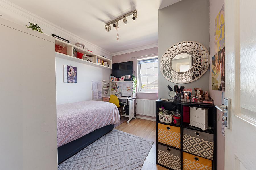 17 Lineybrook Cottages