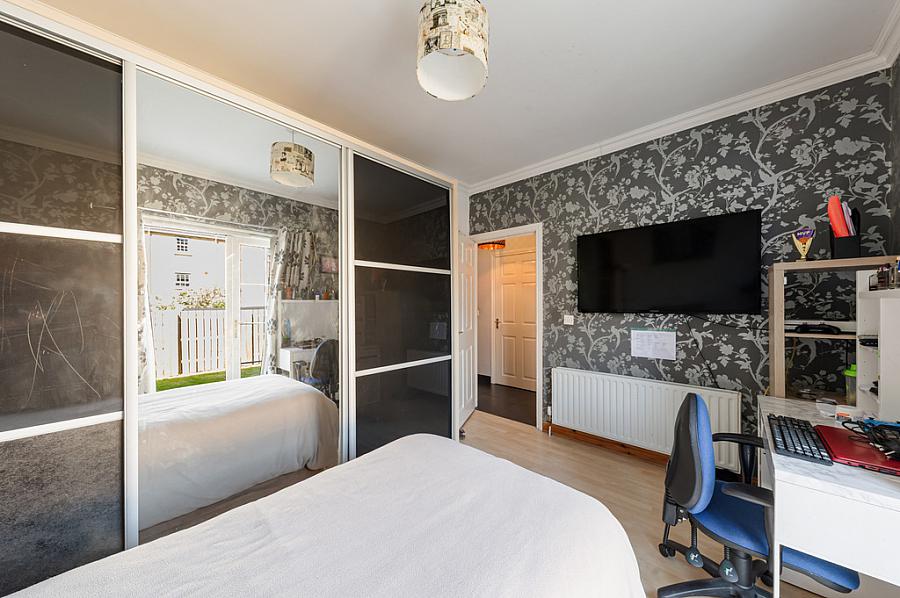 17 Lineybrook Cottages