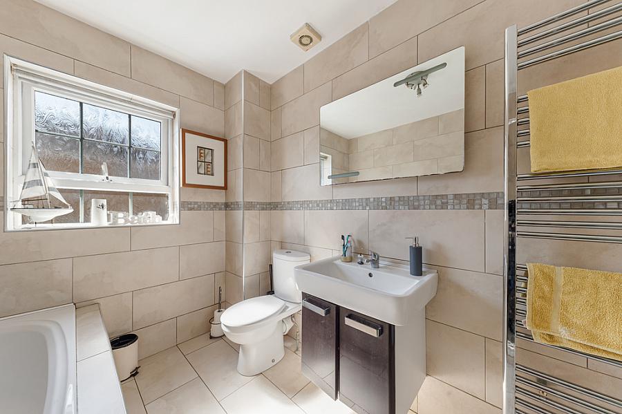 17 Lineybrook Cottages