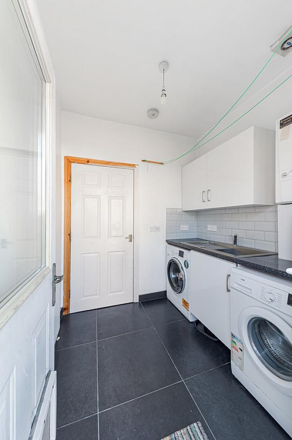 17 Lineybrook Cottages