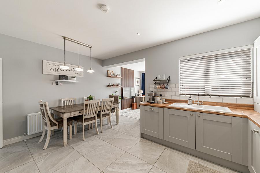 36 Rowanvale Crescent