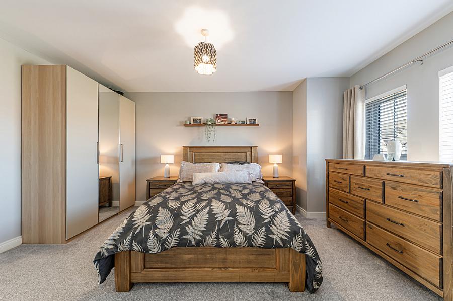 36 Rowanvale Crescent