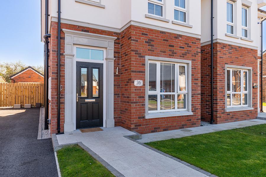 36 Rowanvale Crescent