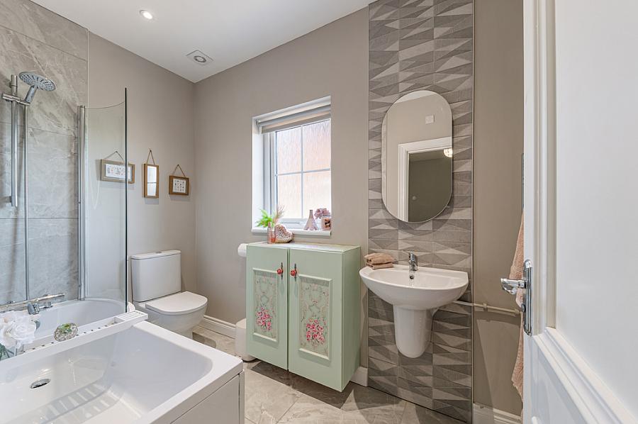 36 Rowanvale Crescent