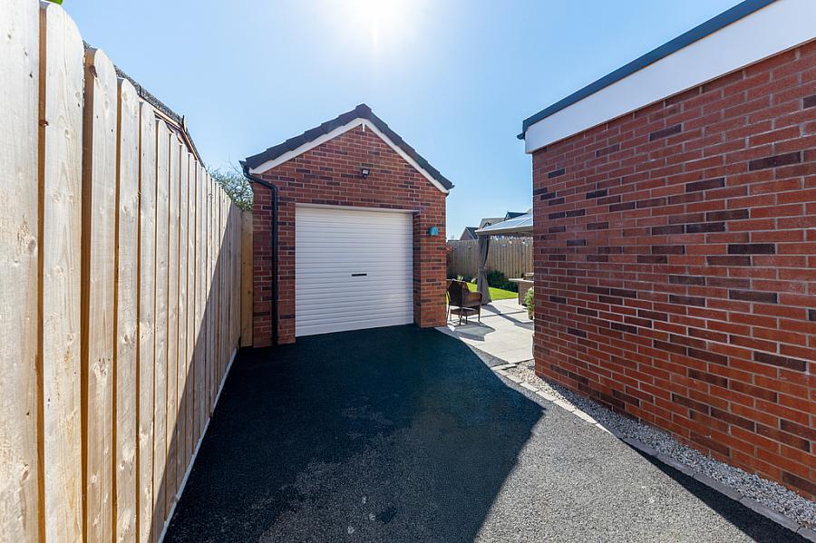 36 Rowanvale Crescent