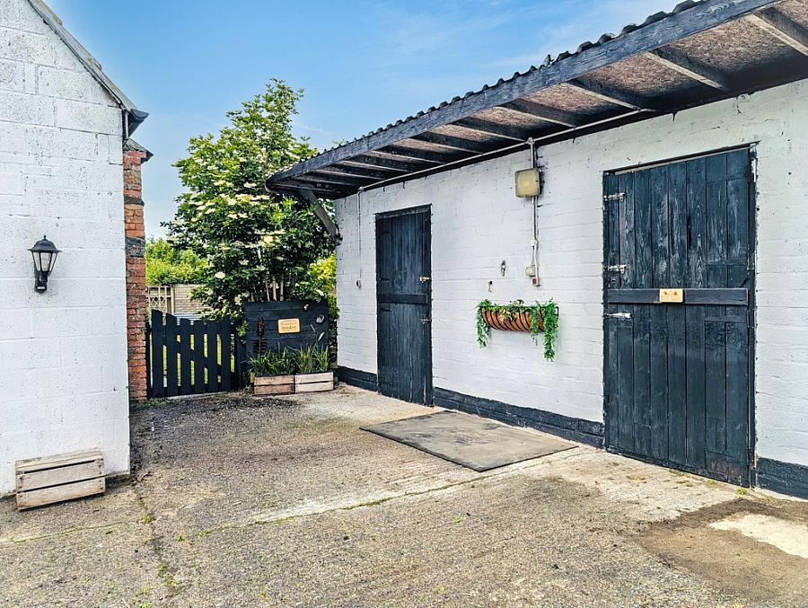 65 Ballyeasborough Road