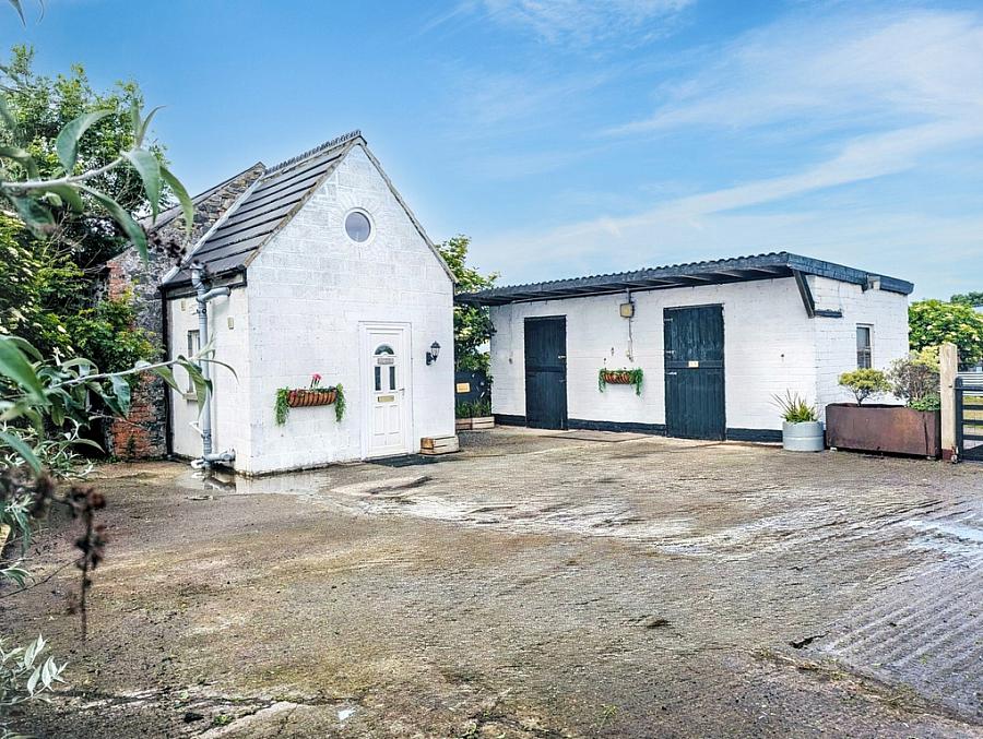 65 Ballyeasborough Road