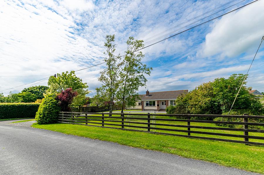 54 Lisbane Road