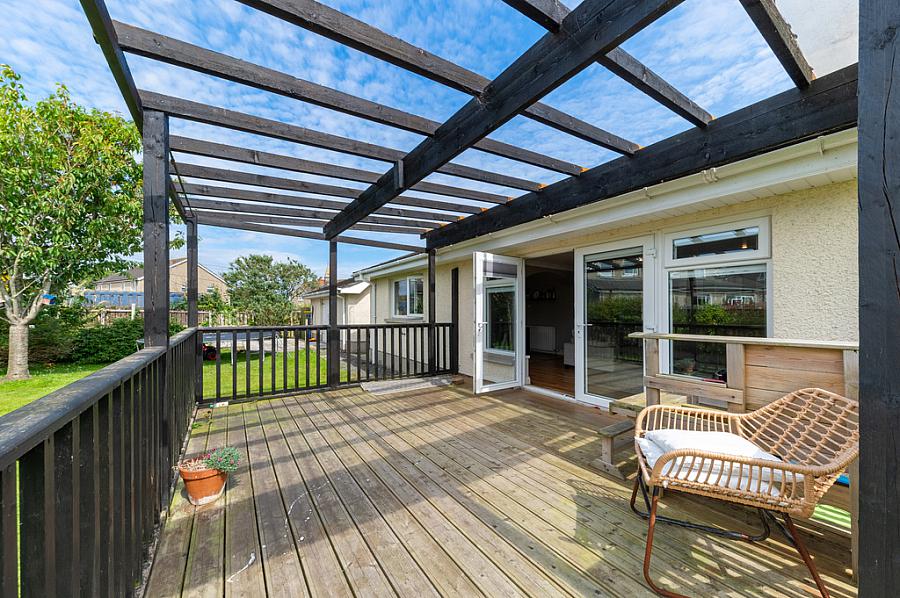 54 Lisbane Road