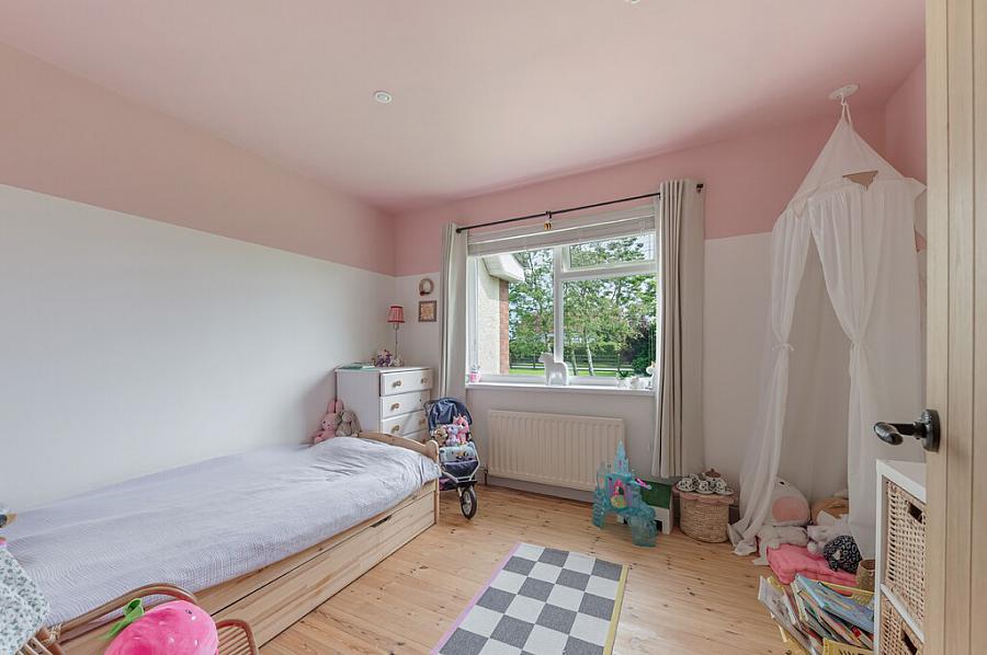 54 Lisbane Road