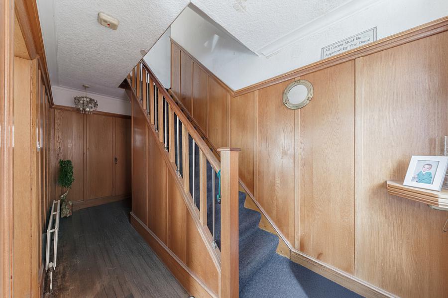 10 Hazeldene Avenue
