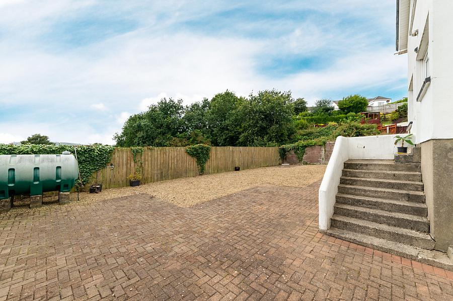 17 Belvedere Road