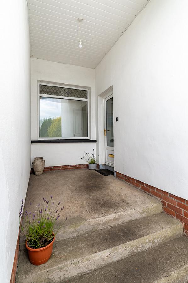 17 Belvedere Road