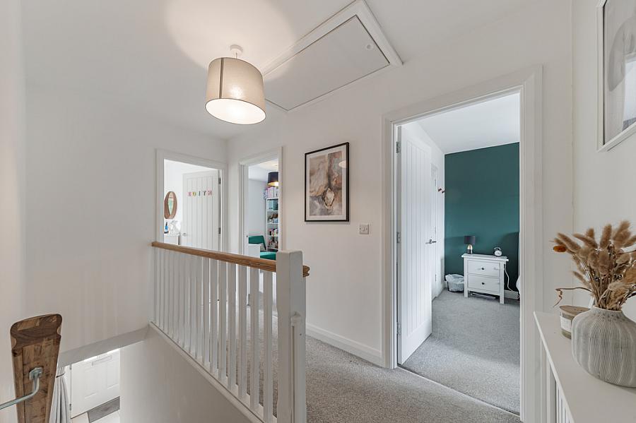 42 Ballyvarnet Lane