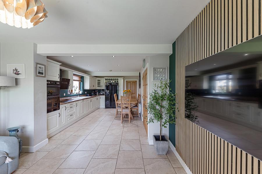6 Castle Meadow Link