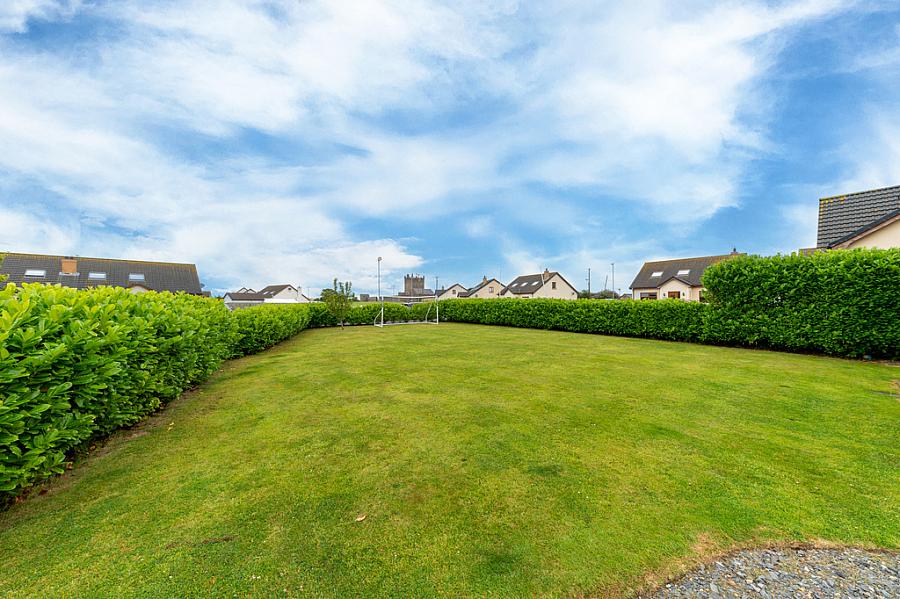 6 Castle Meadow Link