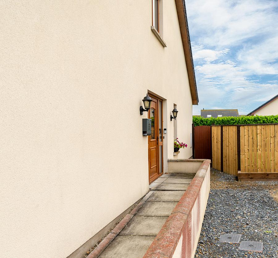 6 Castle Meadow Link