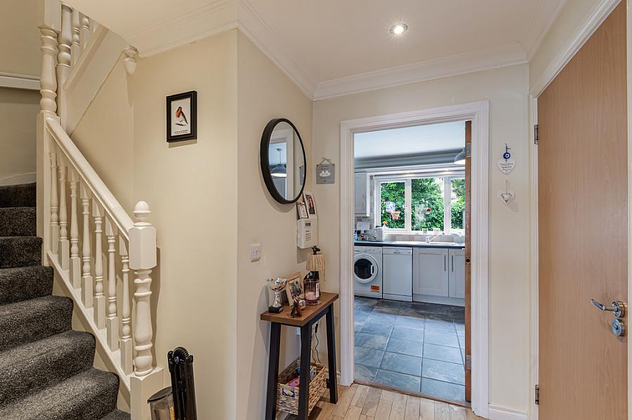 6 Old Dundonald Mews