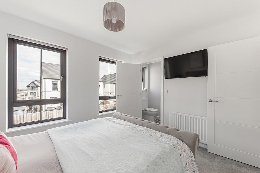 7 Rocklyn Mews