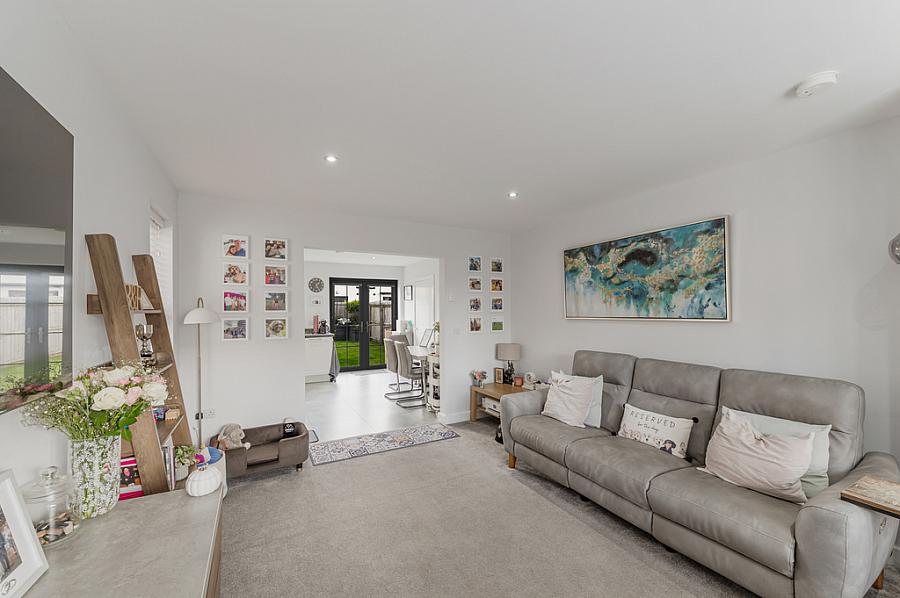 7 Rocklyn Mews
