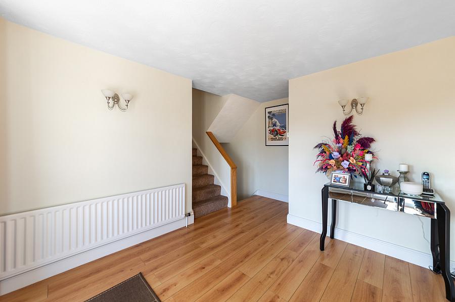 24 Crossgar Road East