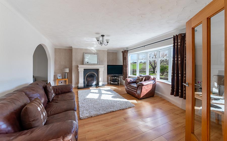 24 Crossgar Road East