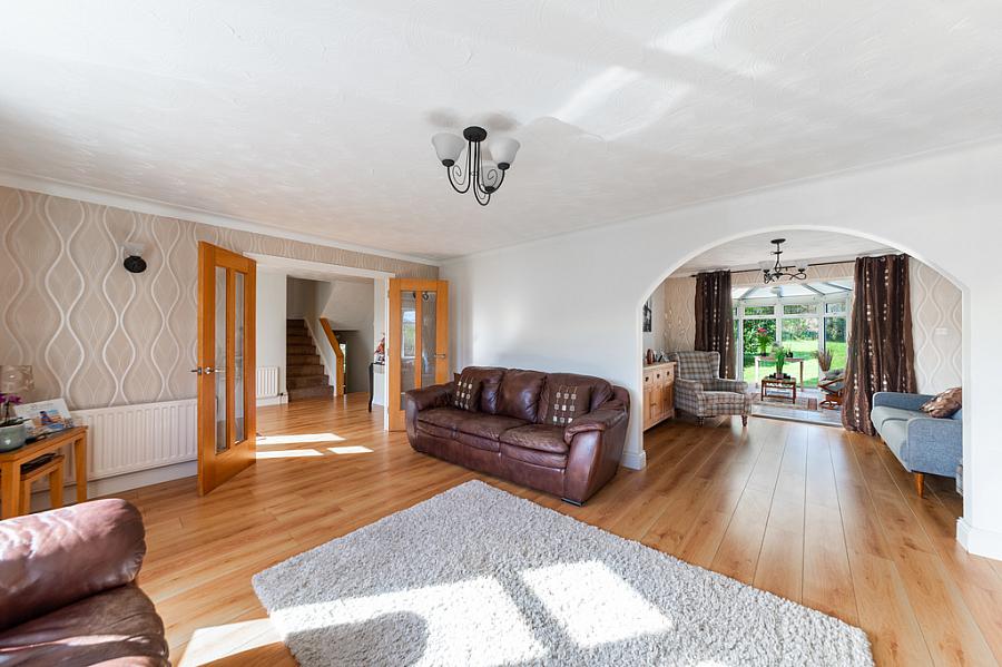 24 Crossgar Road East