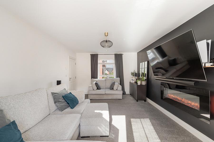 33 Lynn Hall Place
