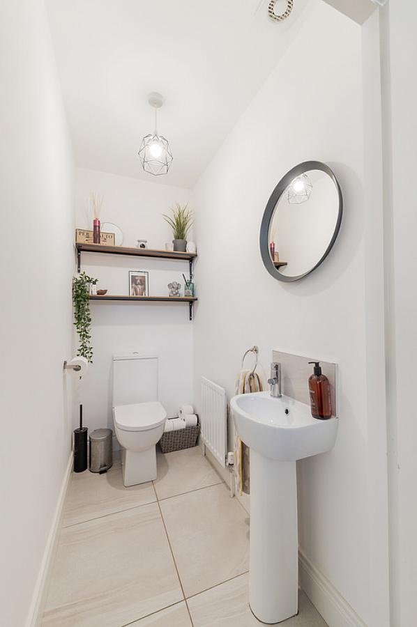 33 Lynn Hall Place