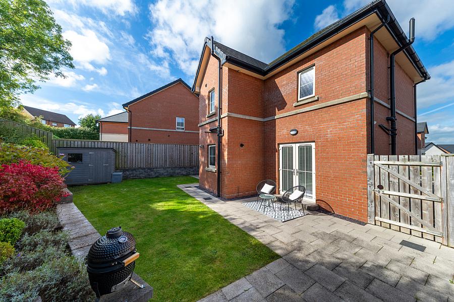 33 Lynn Hall Place