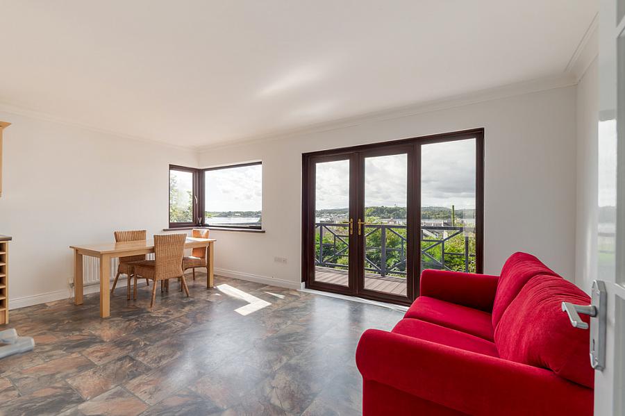 16 Windmill Heights